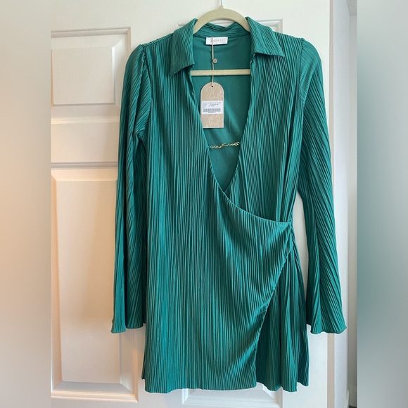 Green dress - Picture 1 of 1